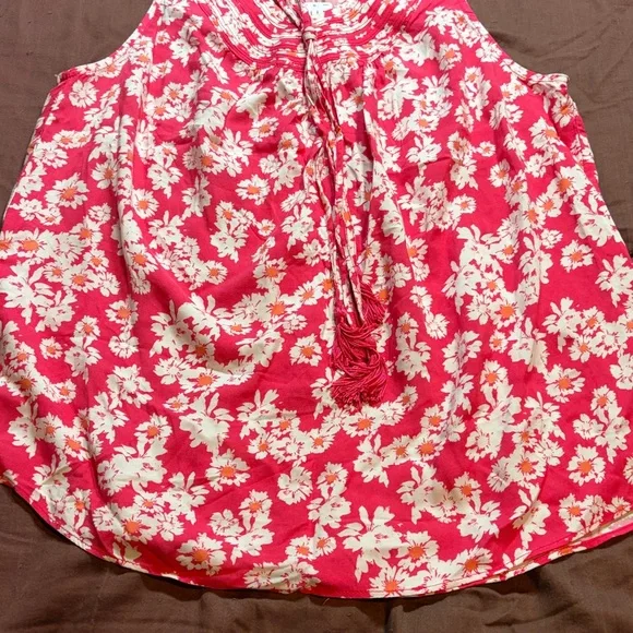 Pullover Halter Top by Elle Brand.  NWT! - Picture 7 of 16